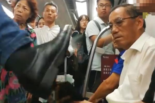 《海南自由贸易港{涉}税专业服务规定》发布 自2025年11月1日起施行