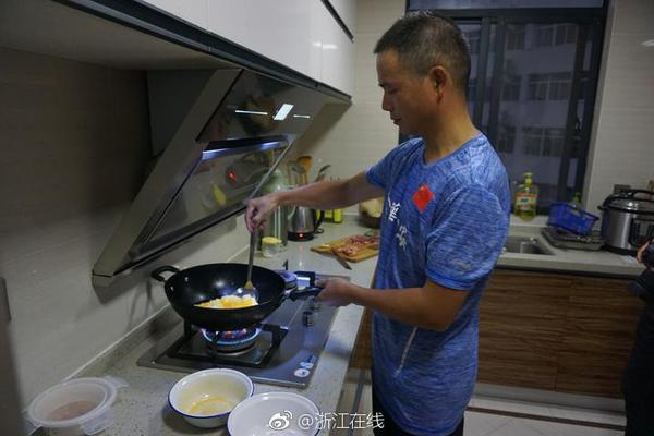 比亚{迪}汽车捐赠1000万港元，紧急驰援香港大埔火灾救援